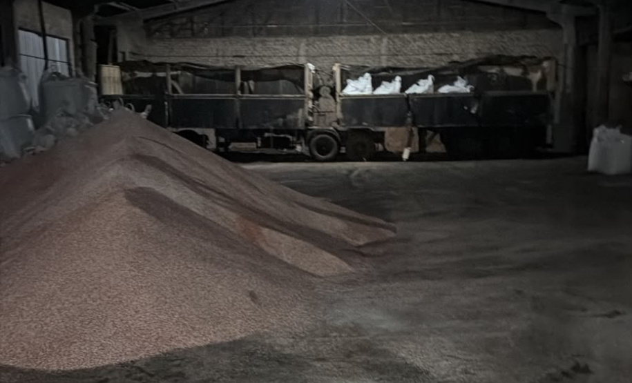 PCPR prende 7 e apreende maquinário para adulteração de fertilizantes em Ponta Grossa