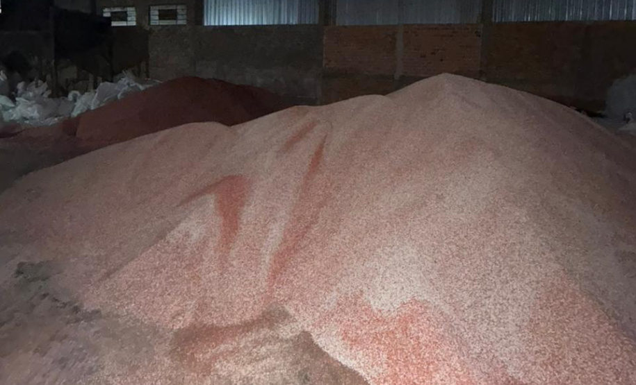 PCPR prende 7 e apreende maquinário para adulteração de fertilizantes em Ponta Grossa