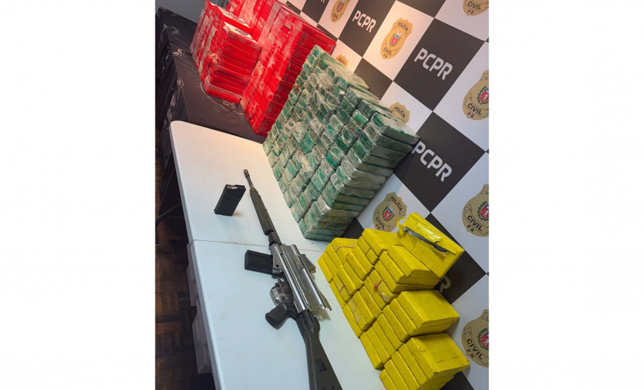 PCPR intercepta drogas e armas avaliadas em R$ 22 milhões em Campo Largo