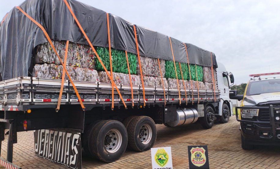 Ações integradas da PMPR e Polícia Federal apreendem 2,7 toneladas de maconha