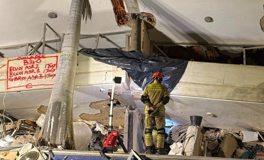Venezuela: Brasil mantém força-tarefa dos bombeiros em busca de sobreviventes a dois dias do fim da janela de resgate