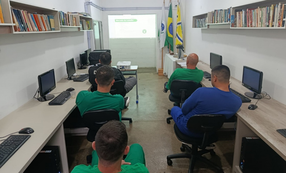 Aula Magna do Projeto A Liberdade Tem Asas leva ensino superior a mais de 400 apenados no Paraná