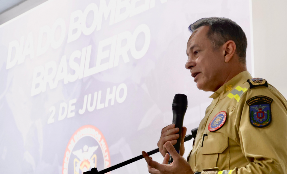 Paraná celebra Dia Nacional do Bombeiro em cerimônia com entrega de homenagens