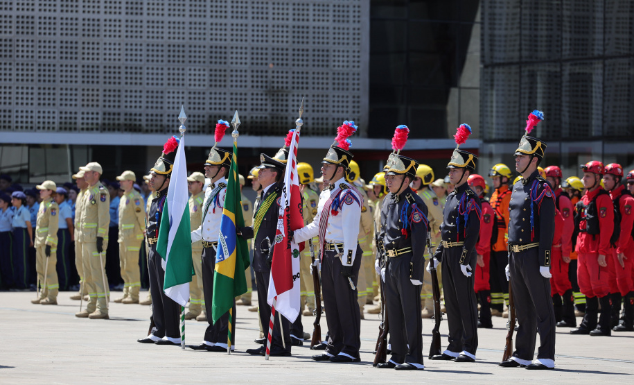Corpo de Bombeiros Militar do Paraná celebra 114 anos em solenidade comemorativa