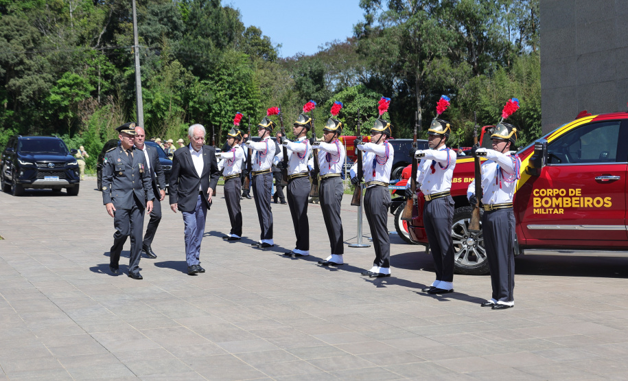 Corpo de Bombeiros Militar do Paraná celebra 114 anos em solenidade comemorativa