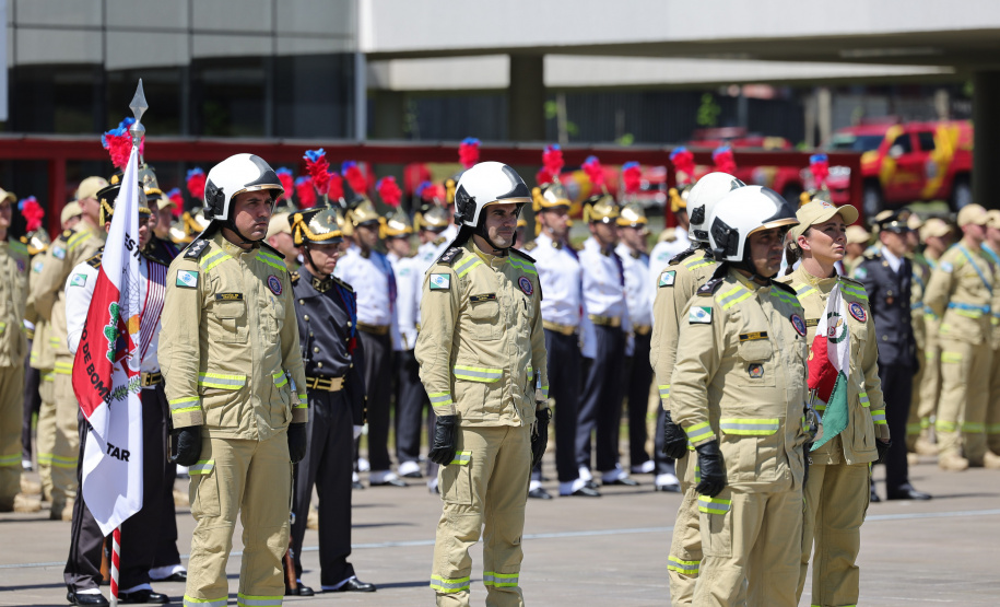 Corpo de Bombeiros Militar do Paraná celebra 114 anos em solenidade comemorativa