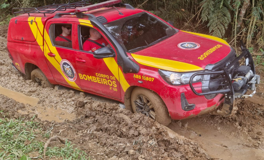 Bombeiros do Paraná concluem curso anual da Força-Tarefa de Resposta a Desastres