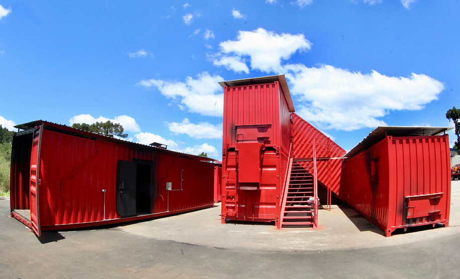 Bombeiros do Paraná inauguram Cidade do Fogo, centro de treinamento de R$ 4,3 milhões