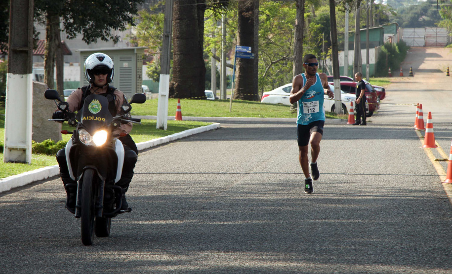 São José dos Pinhais, 1º de novembro de 2019. Desafio 10 KM do 17º BPM. Foto: Chegado do Alessandro, 1º Colocado da Prova.