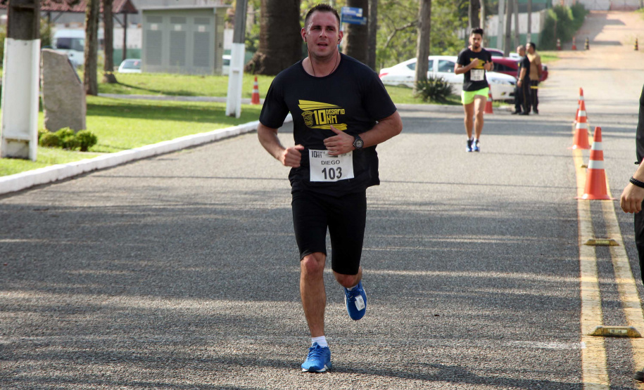 São José dos Pinhais, 03 de novembro de 2019. Desafio 10 KM do 17º BPM.