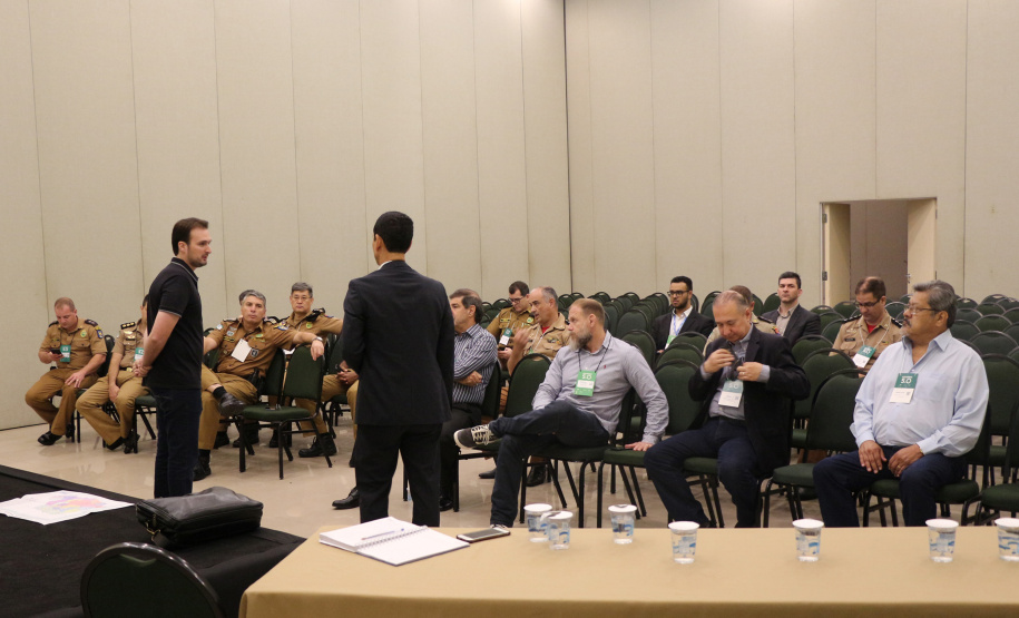 Foz do Iguaçu, 01 de Novembro de 2019. Governo 5.0. Foto: Reuniao com o Prefeito de Missal Eduardo Staudt, Secretario de Segurança Publica Cel Marinho e demais Autoridades.