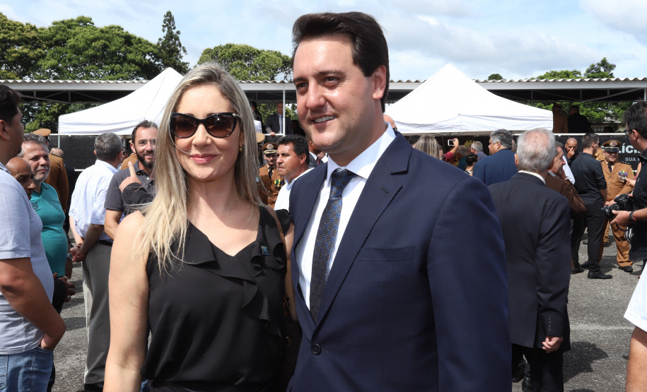 Governador Carlos Massa Ratinho Júnior participa da cerimônia de troca de comando da Polícia Militar do Paraná. O novo camandante-geral é o coronel Péricles de Matos. Ele substitui no cargo a coronel Audilene Dias Rocha.  -  Curitiba, 08/01/2019  -  Foto: Rodrigo Félix Leal