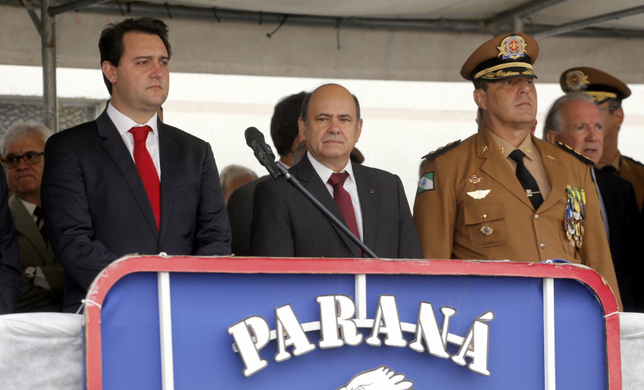 O governador Carlos Massa Ratinho Junior participa da solenidade de troca de comando do Corpo de Bombeiros do Paraná. O coronel Samuel Prestes assume o comando, em substituição ao coronel Antônio Carlos de Morais, que ocupava interinamente o cargo.  -  Curitiba, 21/01/2019  -  Foto: Arnaldo Alves/ANPr