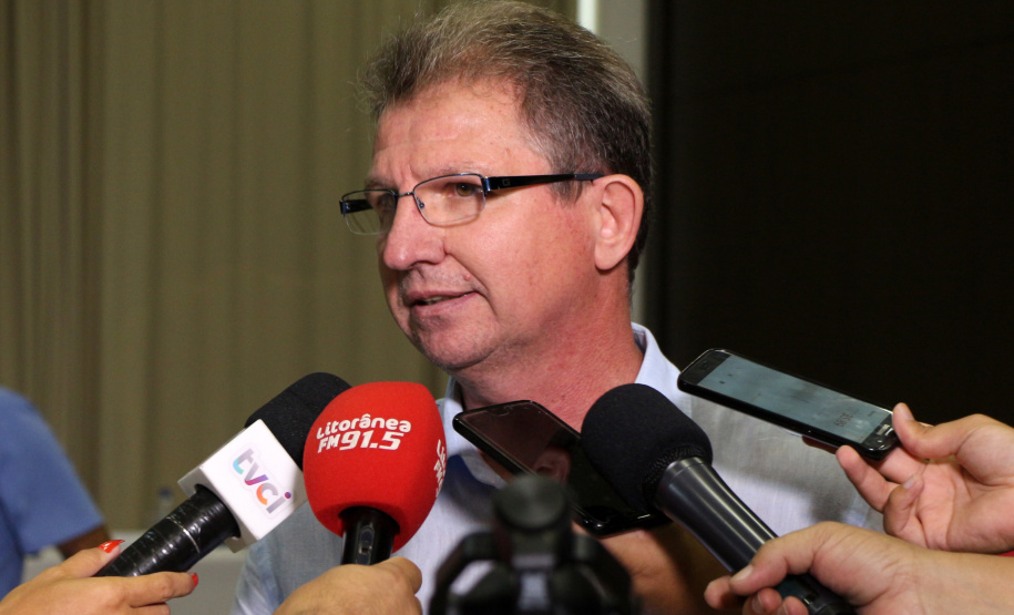 A temporada de verão no Paraná fechou os primeiros 30 dias e os serviços do Governo do Estado foram marcantes ao proporcionarem mais segurança, alternativas de lazer e serviços gratuitos ao veranista. Na foto, o Gerente-Geral da Região Metropolitana e Litoral da Sanepar, Antônio Carlos Gerardi.   - Litoral do Paraná, Operação Verão, 22/01/2019  -  Foto: Divulgação PMPR