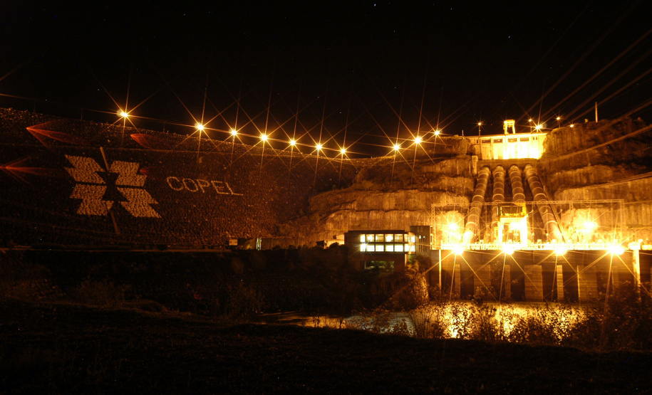 A Coordenadoria de Proteção e Defesa Civil do Paraná elaborou um modelo de Plano de Contingência Municipal de Barragens para orientar gestores das cidades incluídas em áreas de impacto direto em caso de acidentes de barragens. A iniciativa é pioneira no Brasil. Integram a lista 65 municípios paranaenses, que abrigam barragens para uso de geração de energia.   -  Curitiba, 01/02/2019  -  Foto:  Divulgação Copel