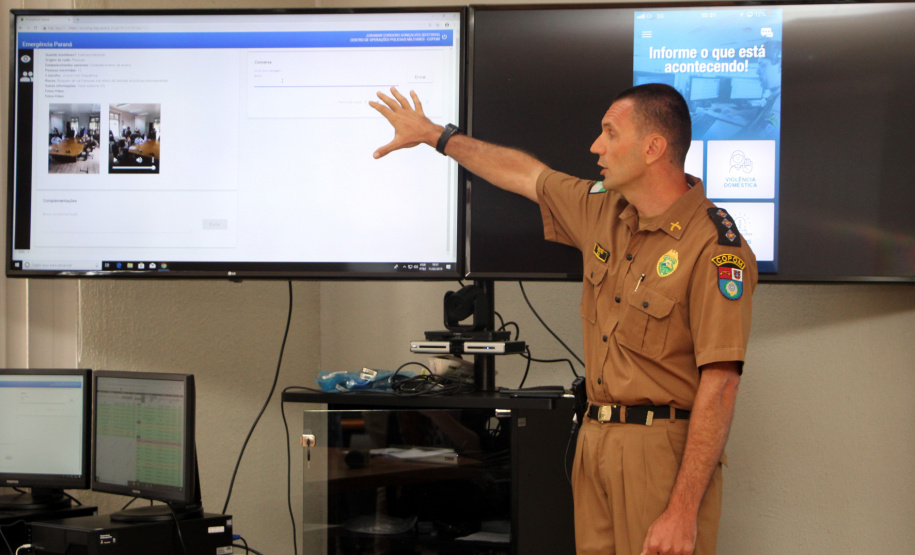 a Polícia Militar do Paraná lançou o APP 190 ? Emergência Paraná para o sistema iOS e também divulgou um balanço dos quatro meses de funcionamento do aplicativo, que está em uso em Curitiba e Região Metropolitana na versão para Android, lançada no início de outubro do ano passado. Na foto, o capitão Claudio Prus. -  Curitiba, 11/02/2019  -  Foto: Soldado Priscilla Carvalho