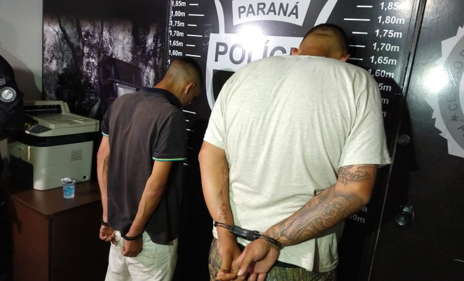 O Centro de Operações Policiais Especiais (Cope), da Polícia Civil do Paraná, prendeu nesta terça-feira (19) Leonardo de Sena, 24 anos, suspeito de assaltar uma joalharia do Shopping Mueller, de Curitiba. O rapaz, que é foragido da prisão, foi encontrado pelos policiais no bairro Sitio Cercado, menos de 24 horas após o assalto. -  Curitiba, 20/02/2019  -  Foto: Divulgação SESP