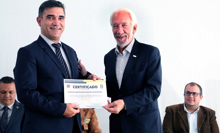 Solenidade PmGovernador em exercicio Darci PianaFoto Gilson Abreu