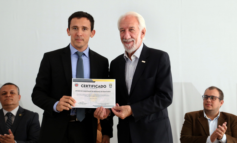 Solenidade PmGovernador em exercicio Darci PianaFoto Gilson Abreu