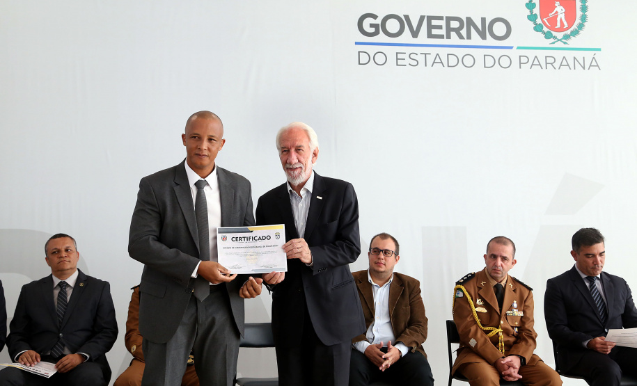 Solenidade PmGovernador em exercicio Darci PianaFoto Gilson Abreu