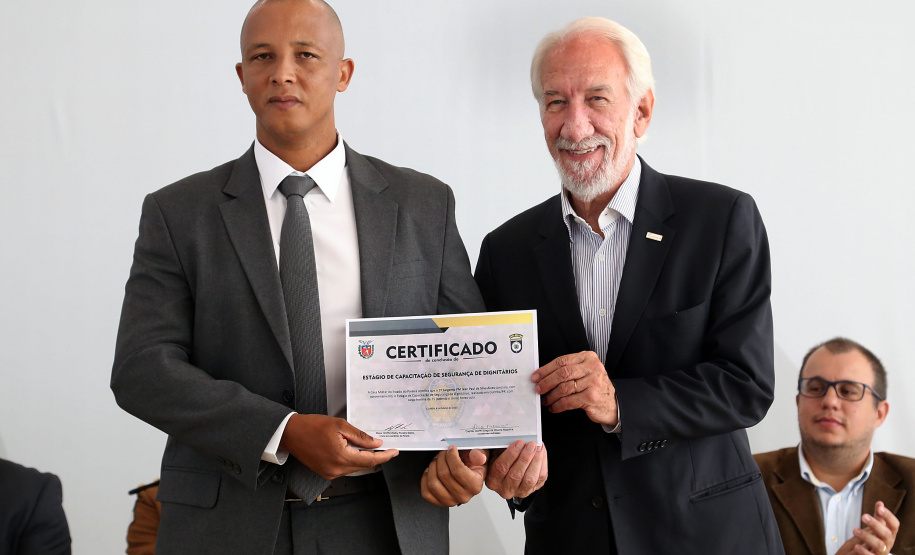 Solenidade PmGovernador em exercicio Darci PianaFoto Gilson Abreu