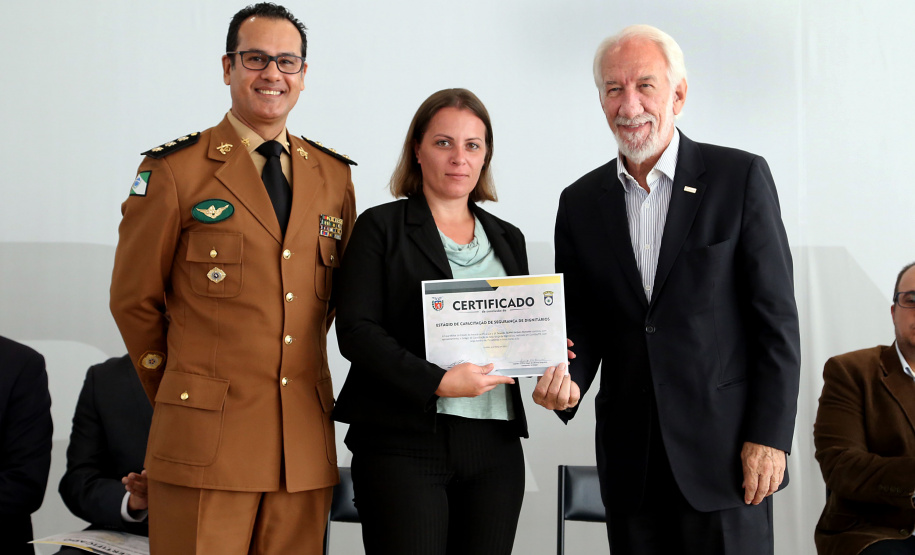 Solenidade PmGovernador em exercicio Darci PianaFoto Gilson Abreu