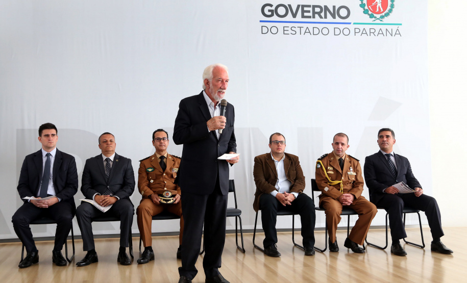 Solenidade PmGovernador em exercicio Darci PianaFoto Gilson Abreu