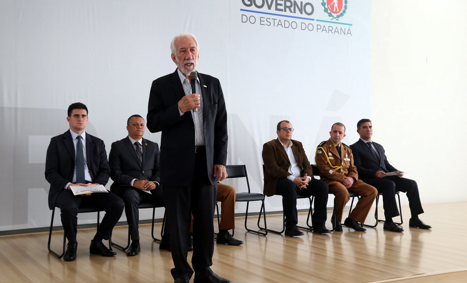 Solenidade PmGovernador em exercicio Darci PianaFoto Gilson Abreu