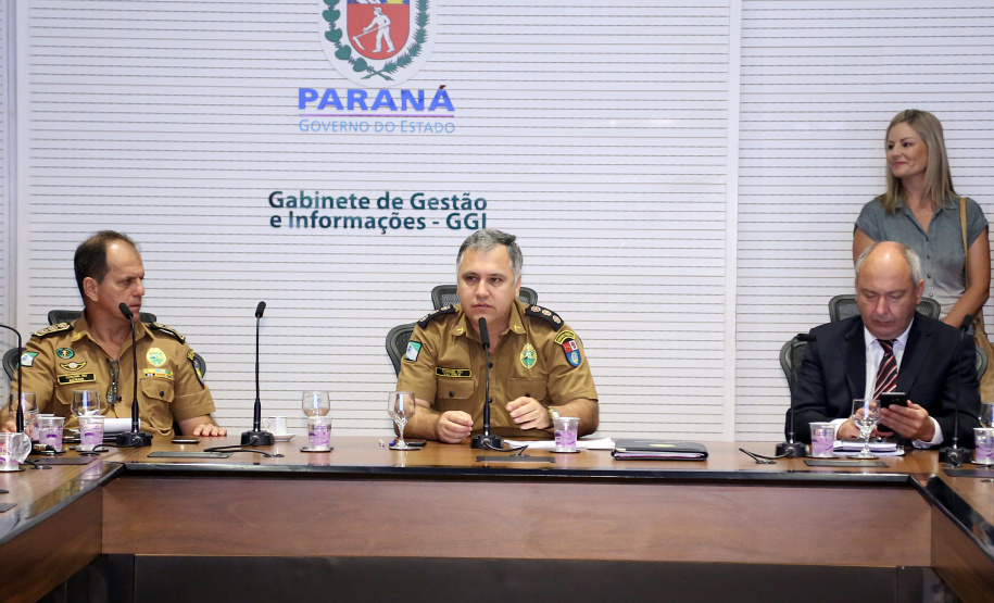 Governador Carlos Massa Ratinho Jr acompanha o balanço da operação verão junto com o secretário de segurança general Luiz Felipe Carbonell.Foto de Gilson Abreu/ANPr14.03.2019