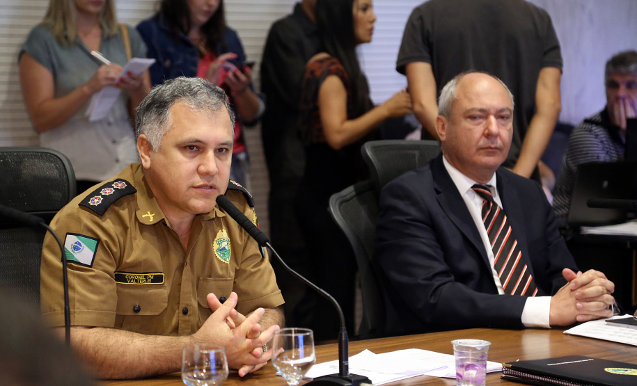 Governador Carlos Massa Ratinho Jr acompanha o balanço da operação verão junto com o secretário de segurança general Luiz Felipe Carbonell.Foto de Gilson Abreu/ANPr14.03.2019