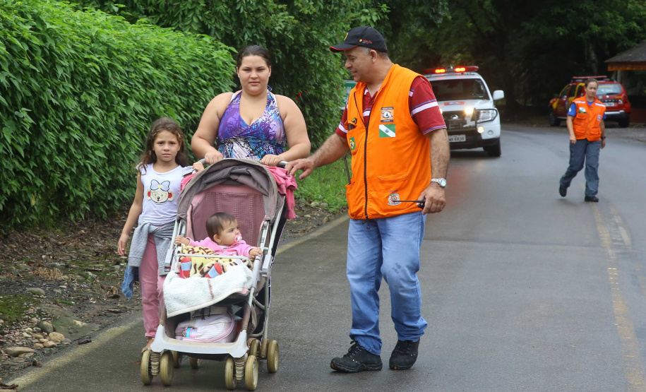 A Coordenadoria Estadual de Proteção e Defesa Civil realiza simulado de abandono com comunidade em área de risco de Morretes, no Litoral do Paraná.  -  Morretes, 16/03/2019  -  Foto: Jaelson Lucas/ANPr
