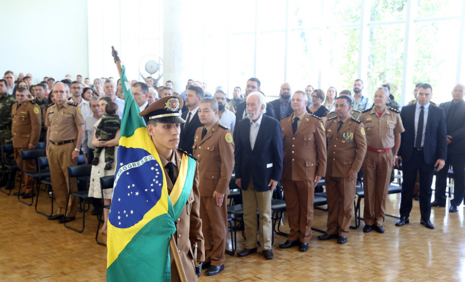 Batalhão da Policia Ambiental comemora 62 anos, vice governador Darci Piana recebe medalha do mérito ambiental.
Foto Gilson Abreu/ANPr