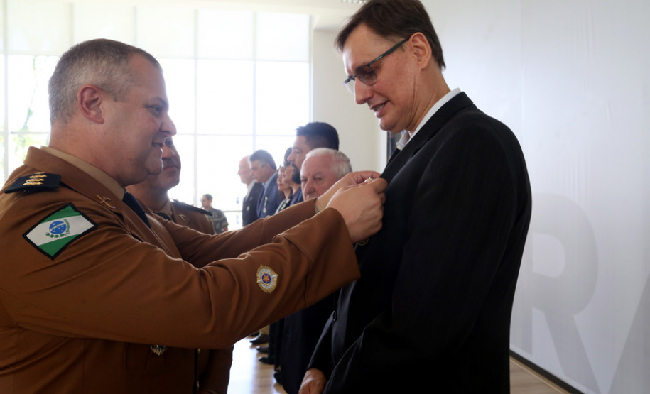 Batalhão da Policia Ambiental comemora 62 anos, vice governador Darci Piana recebe medalha do mérito ambiental.
Foto Gilson Abreu/ANPr