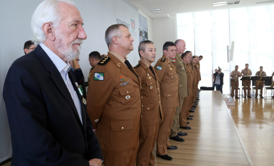 Batalhão da Policia Ambiental comemora 62 anos, vice governador Darci Piana recebe medalha do mérito ambiental.
Foto Gilson Abreu/ANPr