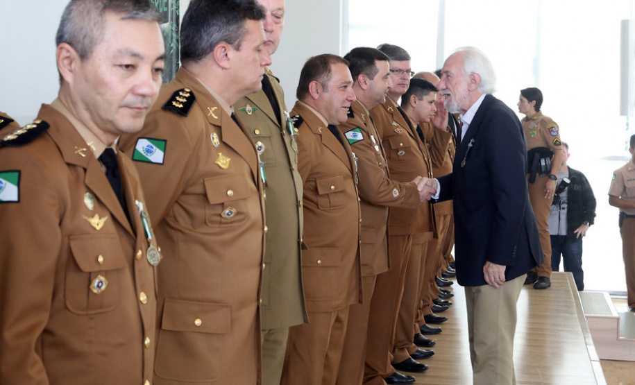 Batalhão da Policia Ambiental comemora 62 anos, vice governador Darci Piana recebe medalha do mérito ambiental.
Foto Gilson Abreu/ANPr