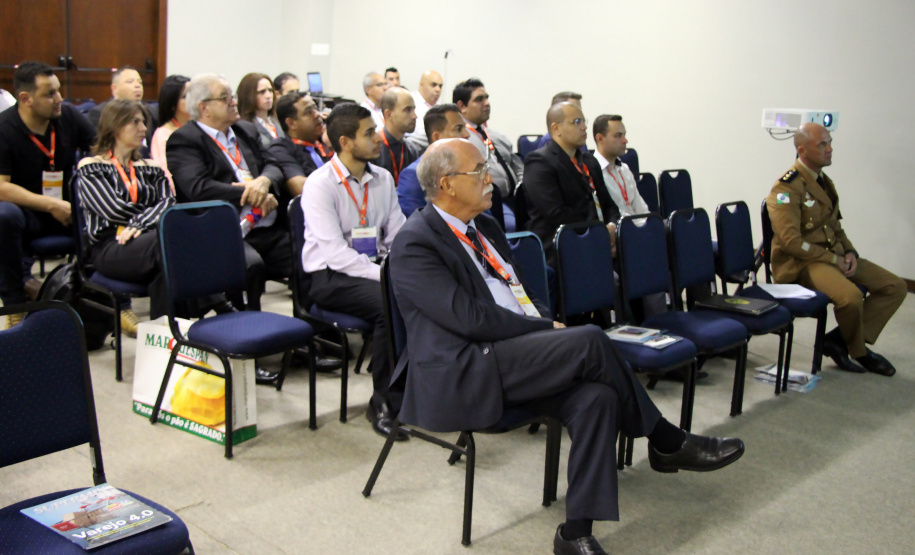 Pinhais, 11 de abril de 2019. Palestra do Cel. Hudson na Expotrade