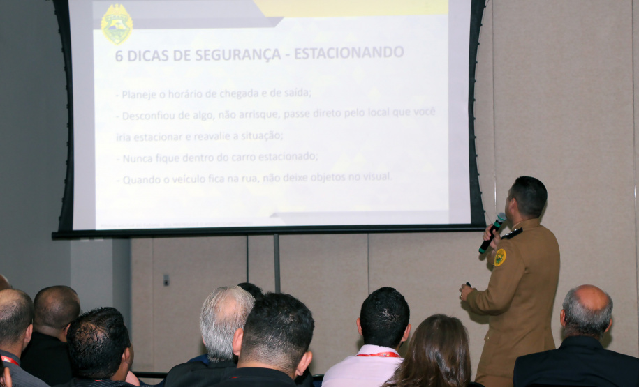 Pinhais, 11 de abril de 2019. Palestra do Cel. Hudson na Expotrade