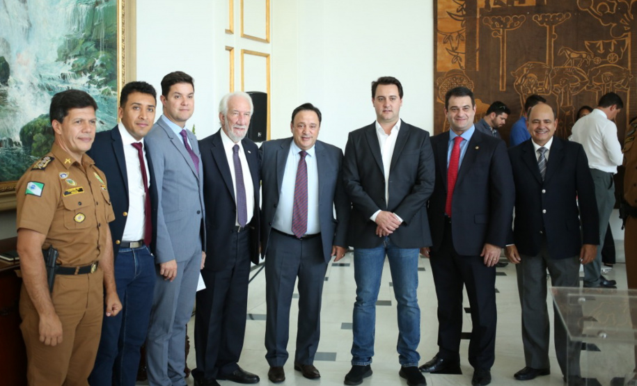 Governador anuncia pagamento das promoções dos praças-militares. -  Curitiba, 15/04/2019  -  Foto: Rodrigo Félix Leal/ANPr