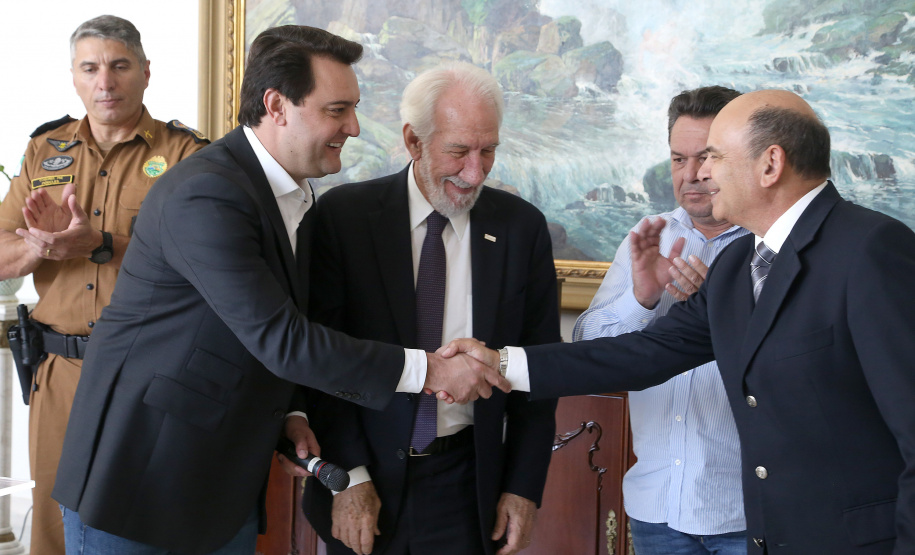 Governador anuncia pagamento das promoções dos praças-militares. -  Curitiba, 15/04/2019  -  Foto de Gilson Abreu ANPr