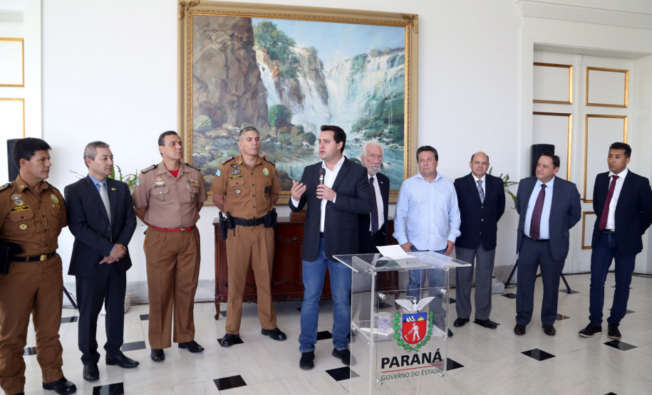 Governador anuncia pagamento das promoções dos praças-militares. -  Curitiba, 15/04/2019  -  Foto de Gilson Abreu ANPr