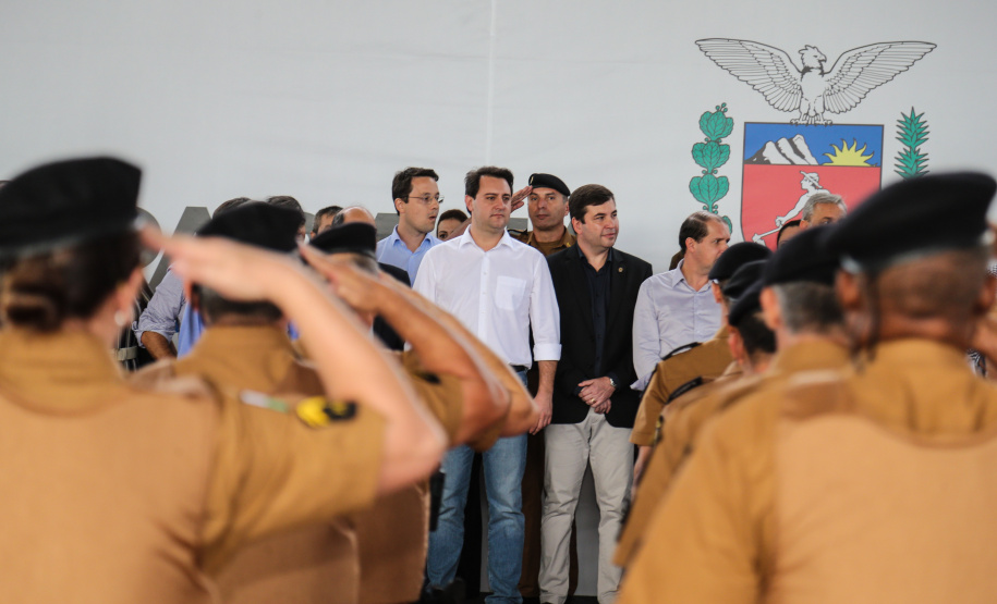 O governador Carlos Massa Ratinho Junior participam do Lançamento do programa Escola Segura no Colégio Estadual Ulysses Guimarães em Foz do Iguaçu nesta quinta-feira (09). Foz do Iguaçu, 09/05/2019 - Foto: Geraldo Bubniak/ANPr