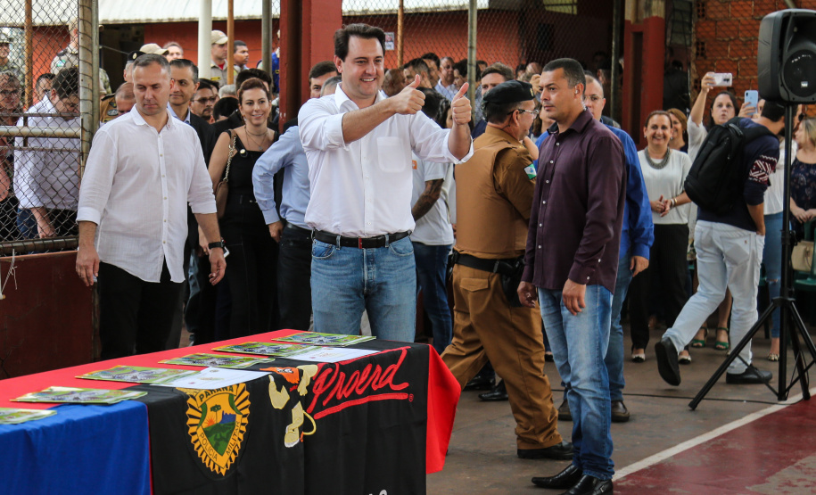 O governador Carlos Massa Ratinho Junior lança o programa Escola Segura. Foz do Iguaçu, 09/05/2019 - Foto: Geraldo Bubniak/ANPr