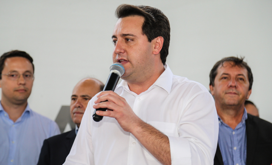 O governador Carlos Massa Ratinho Junior lança o programa Escola Segura. Foz do Iguaçu, 09/05/2019 - Foto: Geraldo Bubniak/ANPr