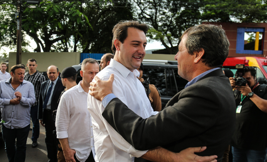 O governador Carlos Massa Ratinho Junior lança o programa Escola Segura. Foz do Iguaçu, 09/05/2019 - Foto: Geraldo Bubniak/ANPr