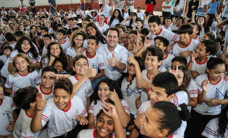 O governador Carlos Massa Ratinho Junior participam do Lançamento do programa Escola Segura no Colégio Estadual Ulysses Guimarães em Foz do Iguaçu nesta quinta-feira (09). Foz do Iguaçu, 09/05/2019 - Foto: Geraldo Bubniak/ANPr