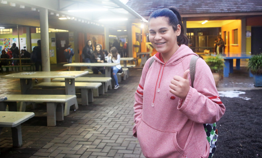 Na imagem, Rafaela dos Santos