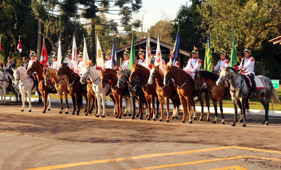 Curitiba, 28 de junho de 2019. Regimento de Polícia Montada comemora 140 anos com solenidade e a participação do presidente em exercício, Hamilton Mourão.