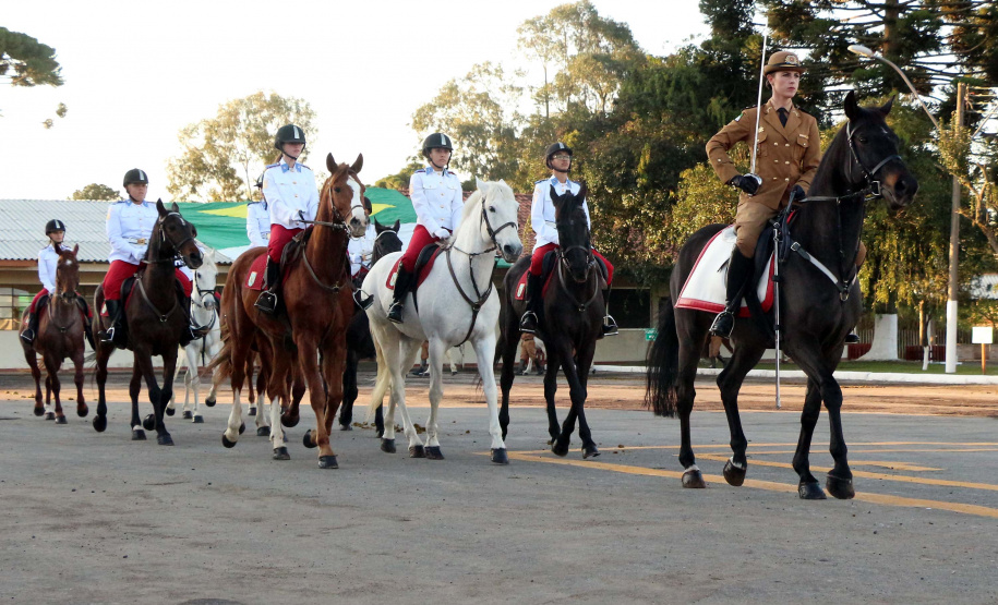 Curitiba, 28 de junho de 2019. Regimento de Polícia Montada comemora 140 anos com solenidade e a participação do presidente em exercício, Hamilton Mourão.