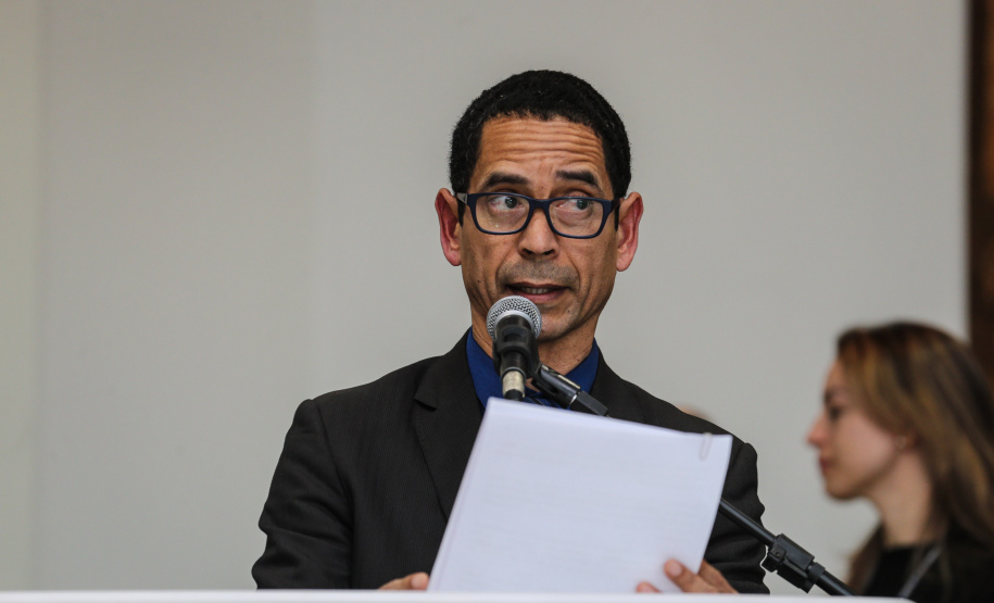 O governador Carlos Massa Ratinho Júnior dá posse nesta segunda-feira (22) a mais de 90 peritos oficiais, no Palácio Iguaçu. Os profissionais integrarão o efetivo da Polícia Científica do Paraná e, após formação, serão distribuídos no Estado, conforme a necessidade. Secretario da Segurança Publica do Paraná, Romulo Marinho Soares. Curitiba, 22/07/2019 -Foto: Geraldo Bubniak/ANPr