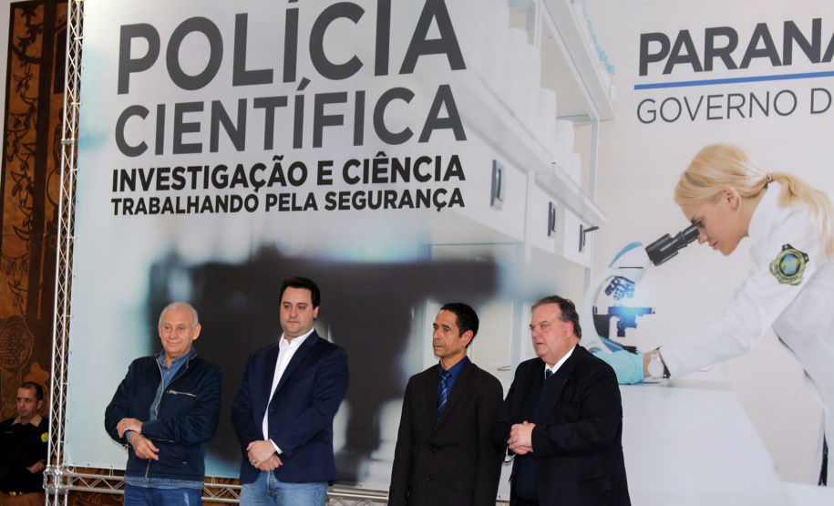 Polícia Científica do Paraná recebe mais 96 profissionais Secretaria da Segurança Pública Polícia Científica do Paraná recebe mais 96 profissionais Secretaria da Segurança Pública